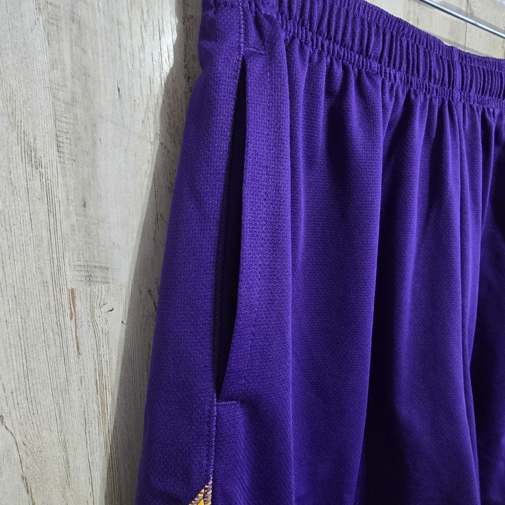 Nike Kobe Bryant Lakers Purple Dri Fit Basketball Shorts Youth Size Large - Picture 3 of 6